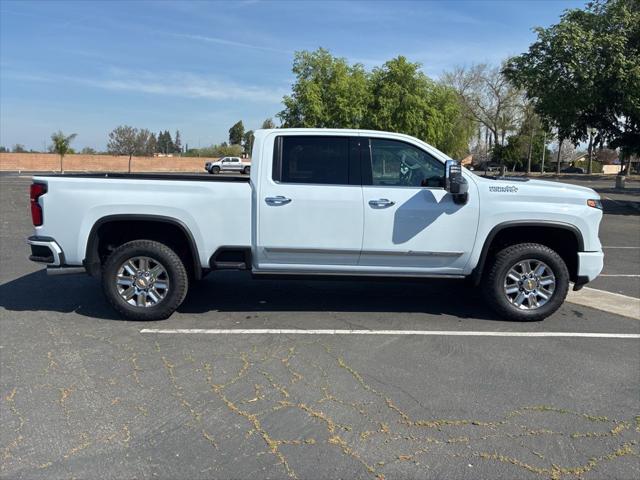 2026 Chevrolet Silverado 2500HD Crew Cab, Standard Bed, High Country, 4WD