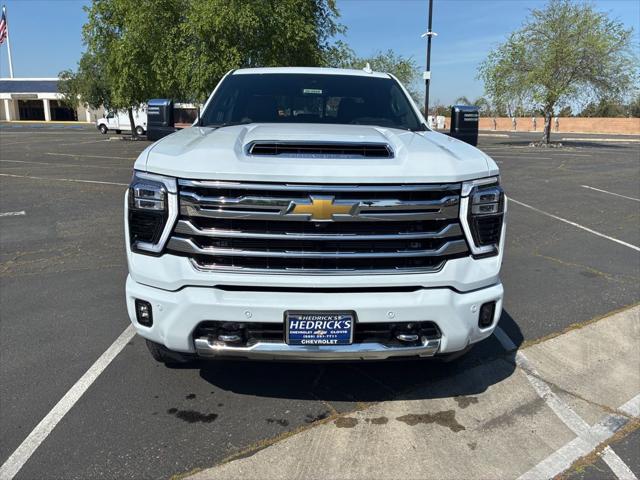 2026 Chevrolet Silverado 2500HD Crew Cab, Standard Bed, High Country, 4WD