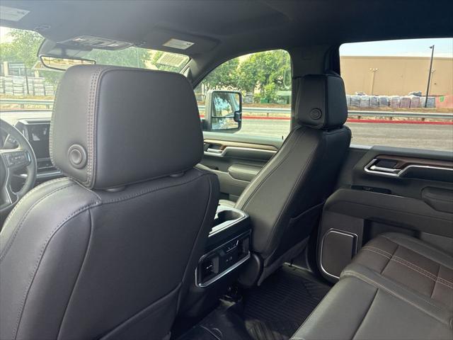 2026 Chevrolet Silverado 2500HD Crew Cab, Standard Bed, High Country, 4WD