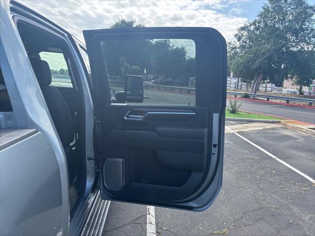 2026 Chevrolet Silverado 2500HD Crew Cab, Standard Bed, High Country, 4WD