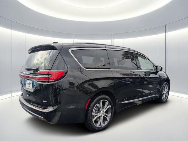 2026 Chrysler Pacifica Pinnacle AWD