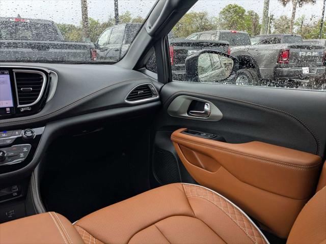 2026 Chrysler Pacifica Pinnacle AWD