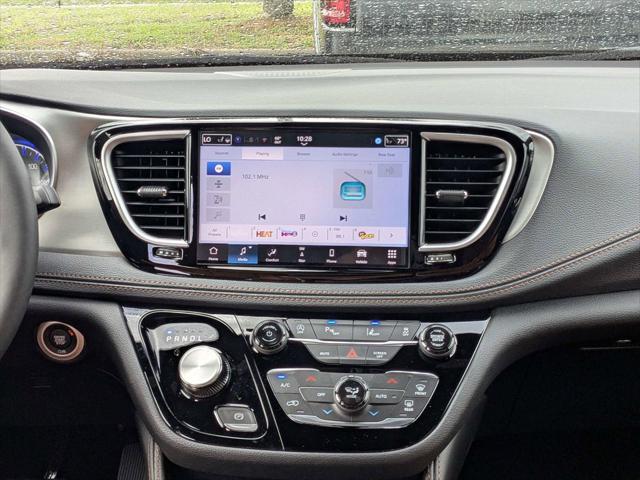 2026 Chrysler Pacifica Pinnacle AWD