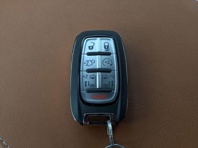 2026 Chrysler Pacifica Pinnacle AWD
