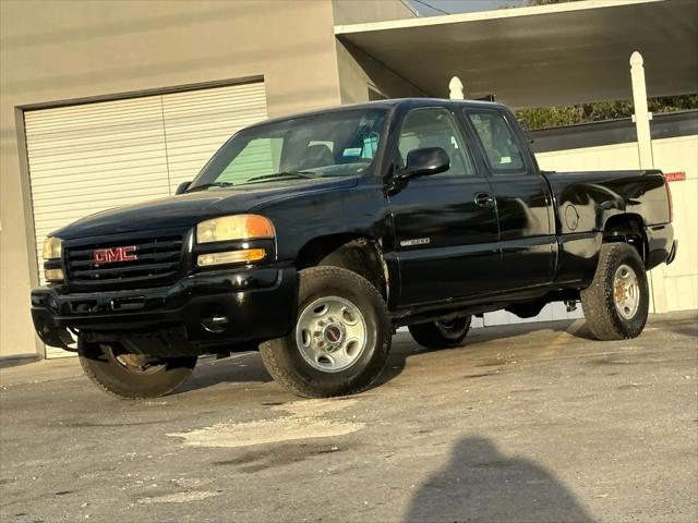 2003 GMC Sierra 2500 Base