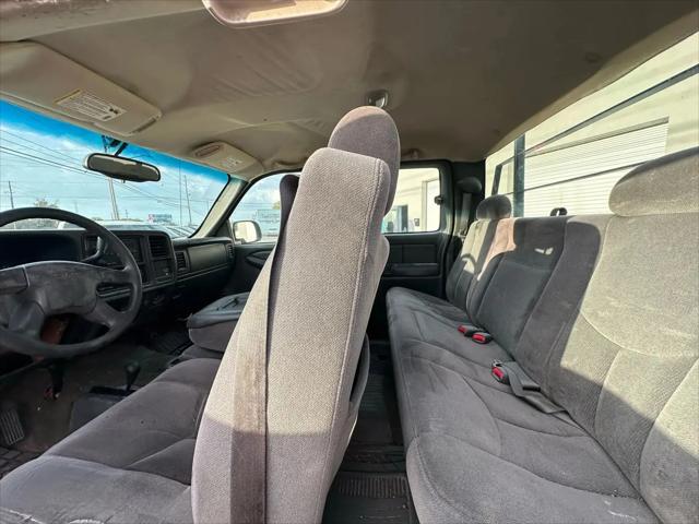 2003 GMC Sierra 2500 Base