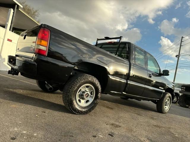 2003 GMC Sierra 2500 Base