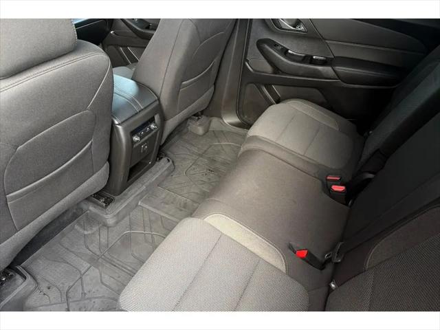 2023 Chevrolet Traverse FWD LT Cloth