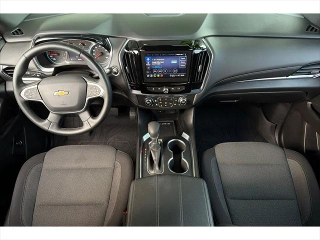 2023 Chevrolet Traverse FWD LT Cloth