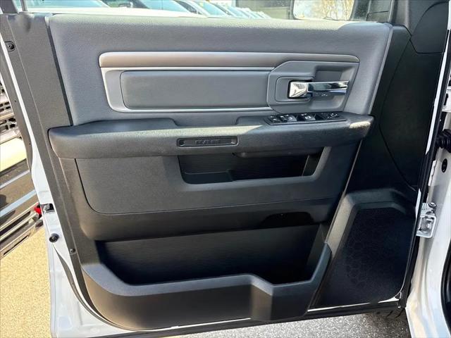 2024 Ram 1500 Classic SLT Quad Cab 4x4 6'4" Box