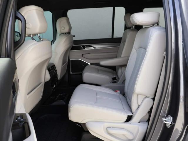 2026 Jeep Grand Wagoneer 4x4