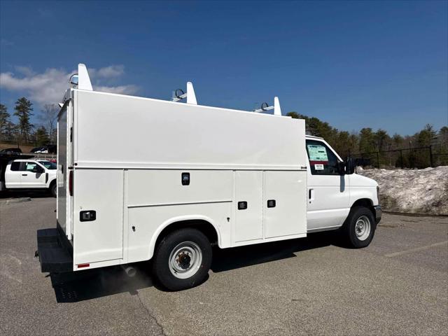 2026 Ford E-350 Cutaway Unknown