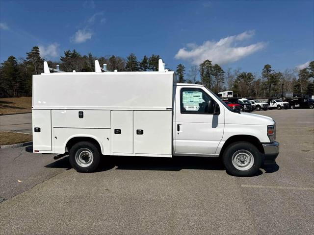 2026 Ford E-350 Cutaway Unknown