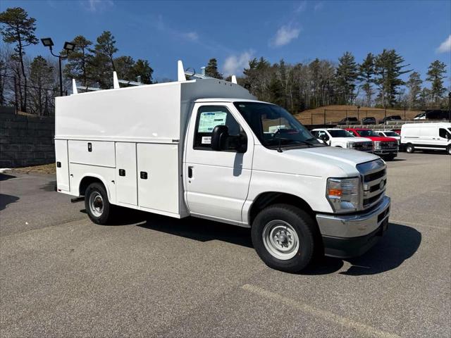 2026 Ford E-350 Cutaway Unknown