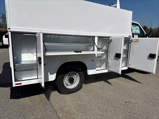 2026 Ford E-350 Cutaway Unknown