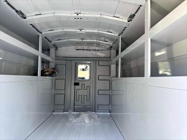 2026 Ford E-350 Cutaway Unknown