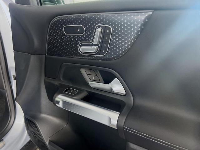 2026 Mercedes-Benz GLB 4MATIC