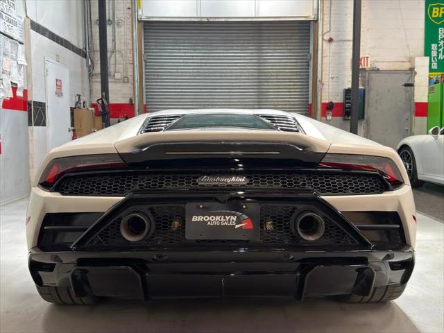 2022 Lamborghini Huracan Evo Coupe RWD