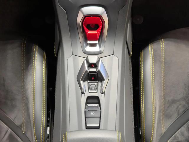 2022 Lamborghini Huracan Evo Coupe RWD