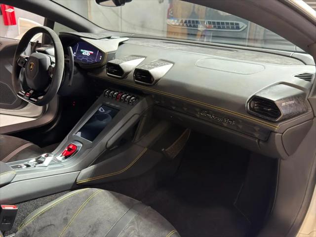 2022 Lamborghini Huracan Evo Coupe RWD