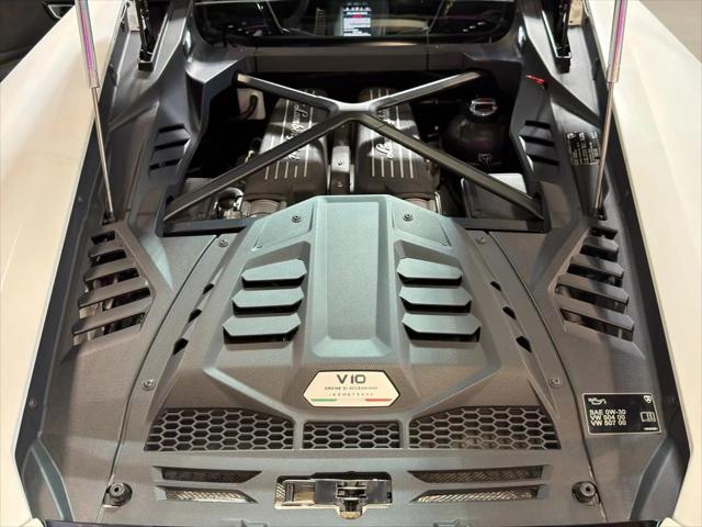 2022 Lamborghini Huracan Evo Coupe RWD