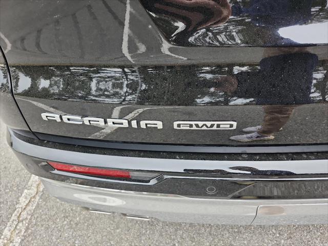 2026 GMC Acadia Denali AWD