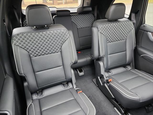 2026 GMC Acadia Denali AWD