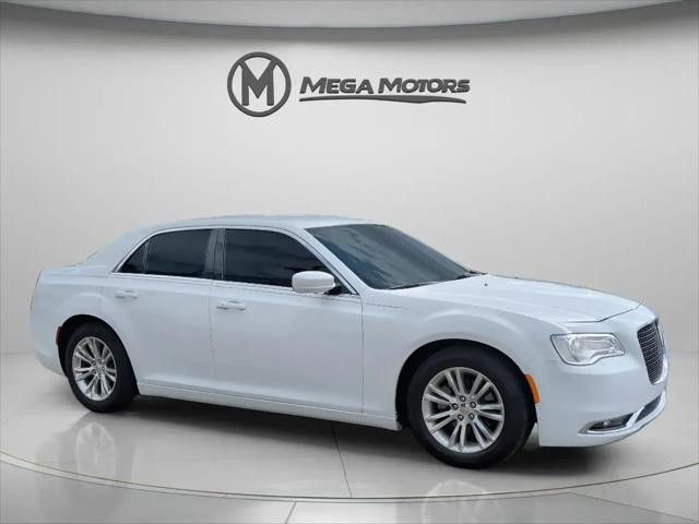 2021 Chrysler 300 Touring