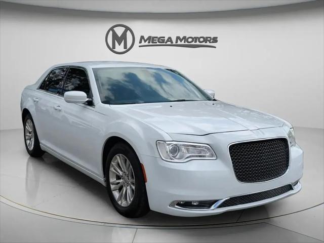 2021 Chrysler 300 Touring