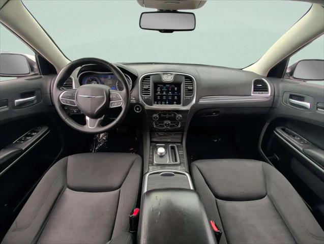 2021 Chrysler 300 Touring