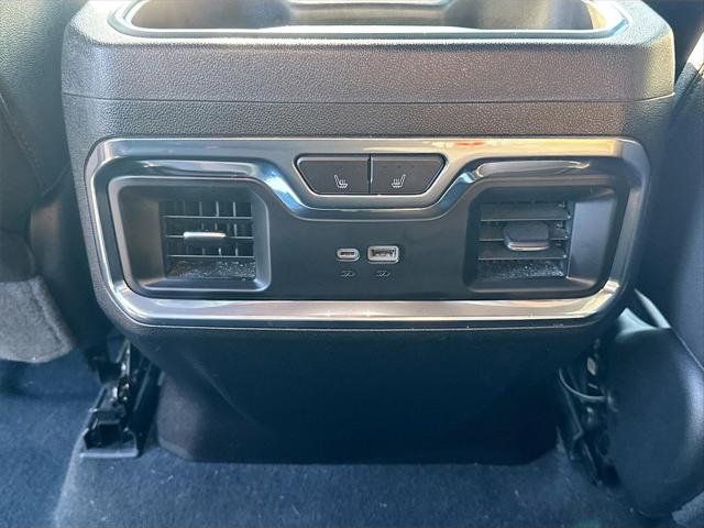 2023 Chevrolet Silverado 1500 4WD Crew Cab Short Bed High Country