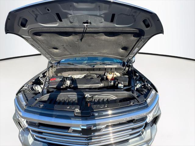 2023 Chevrolet Silverado 1500 4WD Crew Cab Short Bed High Country