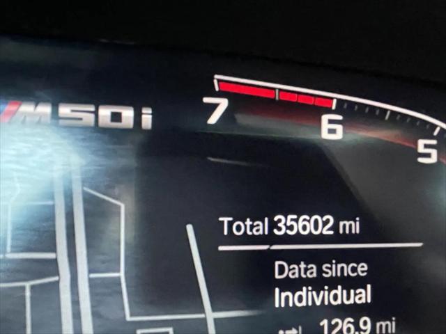 2022 BMW X7 M50i