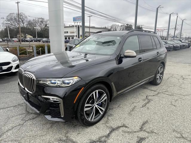 2022 BMW X7 M50i