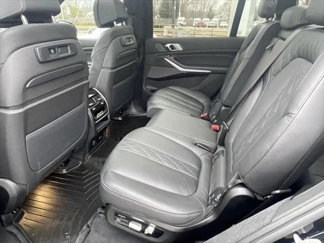 2022 BMW X7 M50i