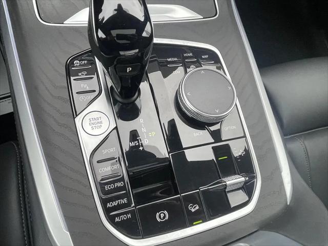 2022 BMW X7 M50i
