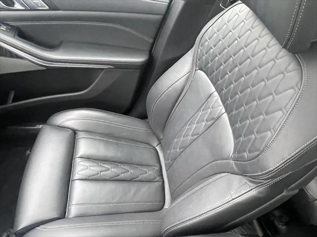 2022 BMW X7 M50i