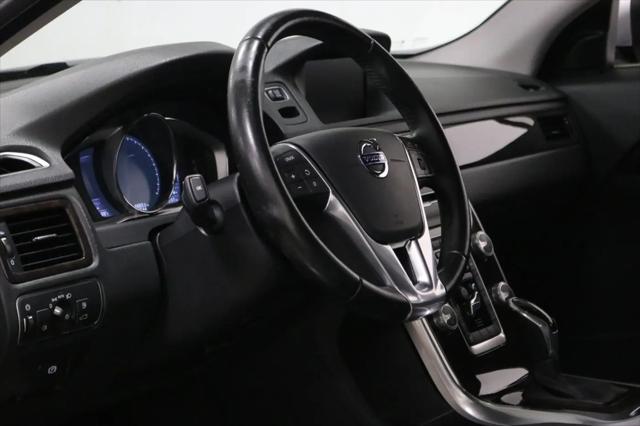 2016 Volvo XC70 T5 Premier