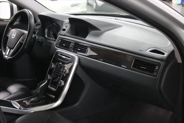 2016 Volvo XC70 T5 Premier