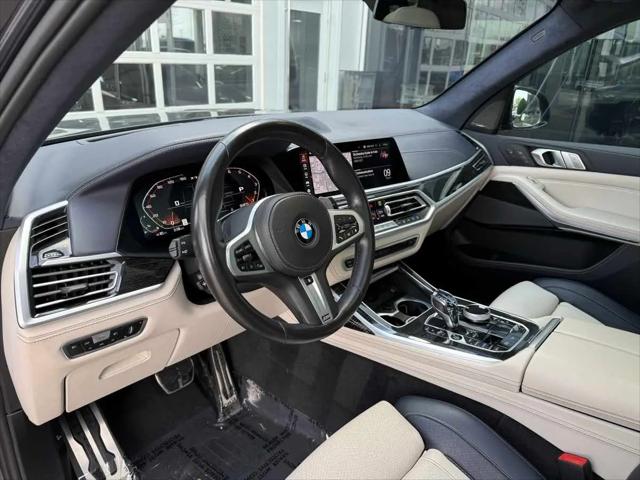 2021 BMW X7 M50i