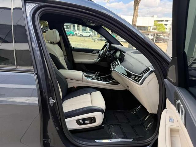 2021 BMW X7 M50i