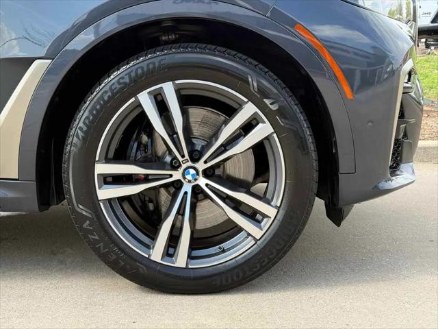 2021 BMW X7 M50i