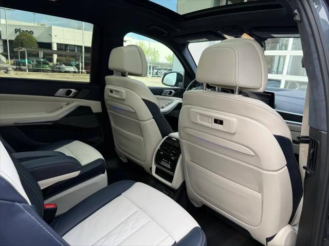 2021 BMW X7 M50i