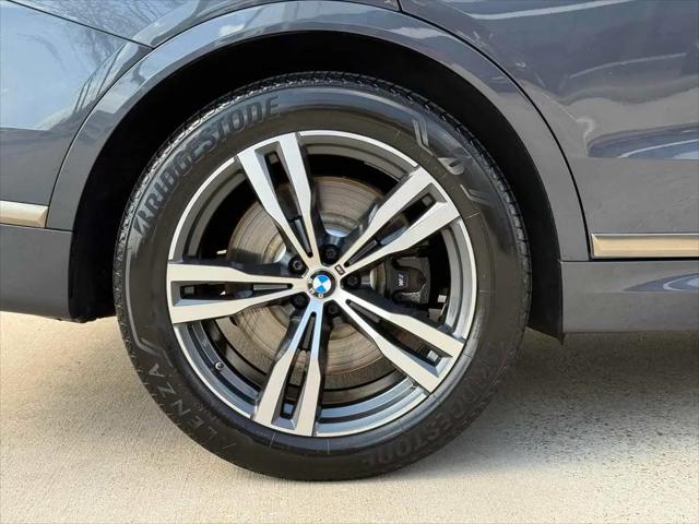 2021 BMW X7 M50i