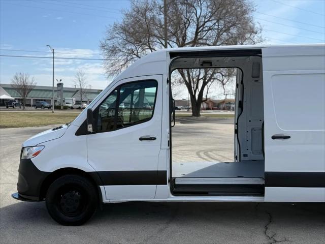 2021 Mercedes-Benz Sprinter 4500 High Roof V6