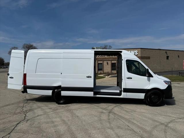 2021 Mercedes-Benz Sprinter 4500 High Roof V6