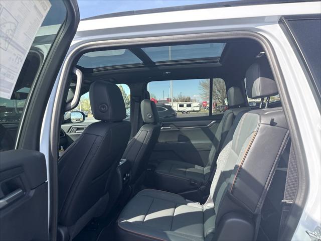 2026 GMC Acadia AT4 AWD
