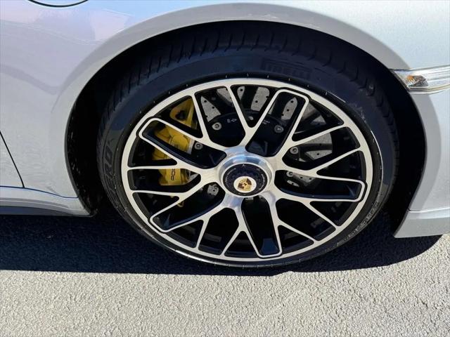 2016 Porsche 911 Turbo S