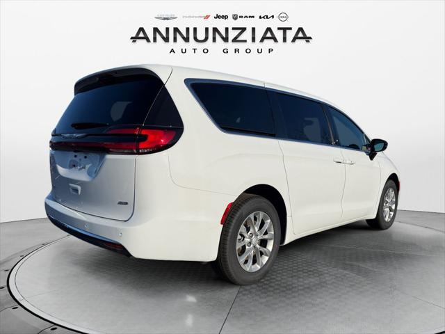 2026 Chrysler Pacifica Select AWD