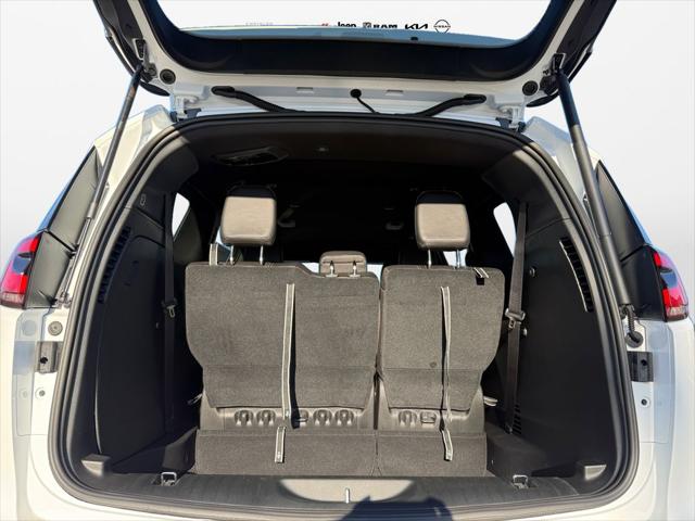 2026 Chrysler Pacifica Select AWD